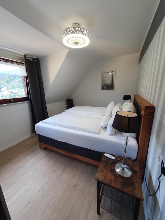 Gaestehaus Burgberg, Weinhaus Fries Kattenes Εξωτερικό φωτογραφία