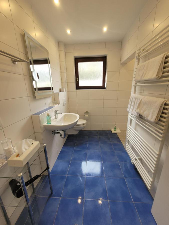 Gaestehaus Burgberg, Weinhaus Fries Kattenes Εξωτερικό φωτογραφία