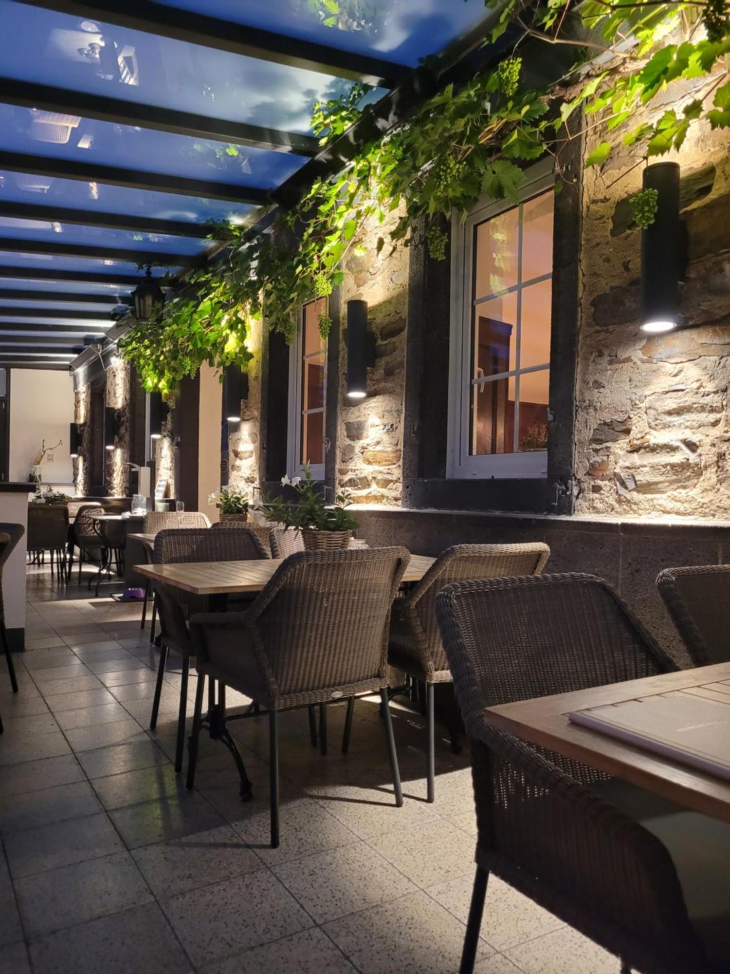 Gaestehaus Burgberg, Weinhaus Fries Kattenes Εξωτερικό φωτογραφία