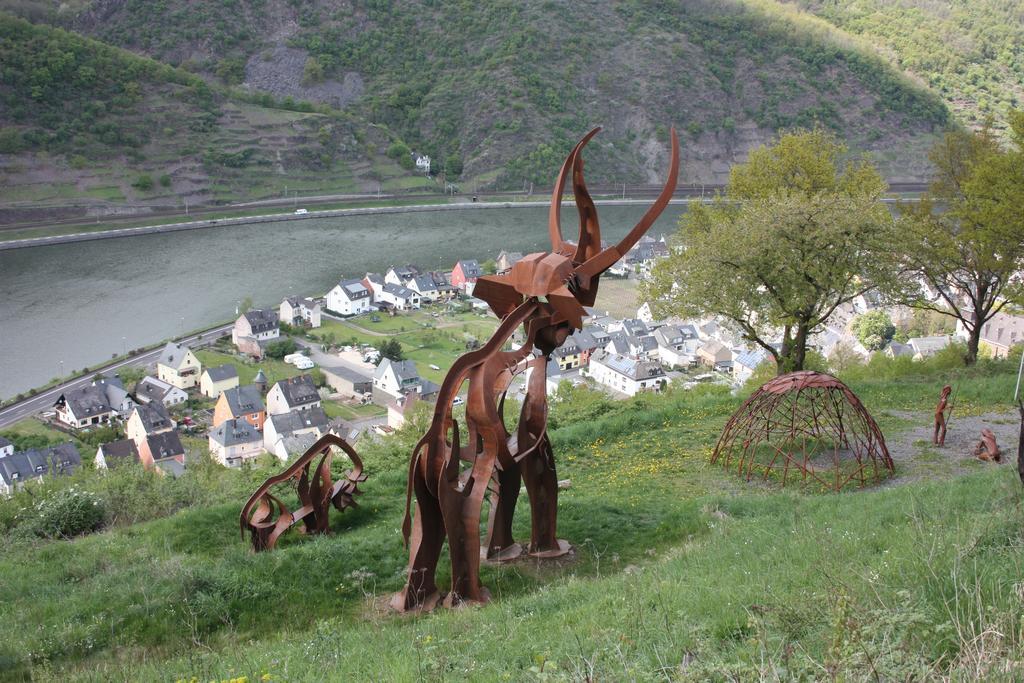 Gaestehaus Burgberg, Weinhaus Fries Kattenes Εξωτερικό φωτογραφία