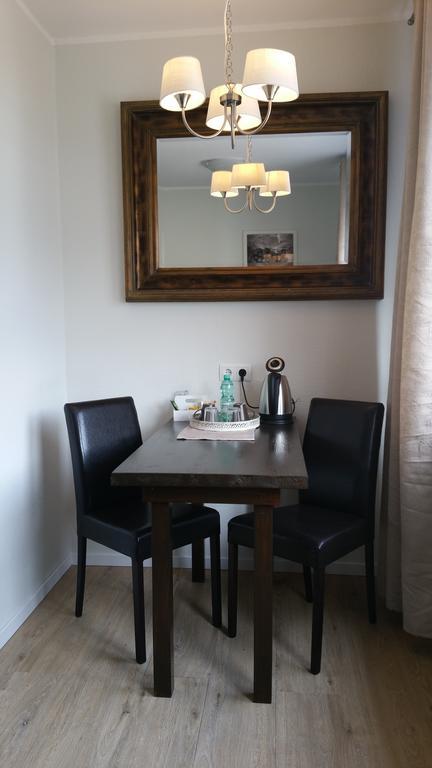 Gaestehaus Burgberg, Weinhaus Fries Kattenes Δωμάτιο φωτογραφία