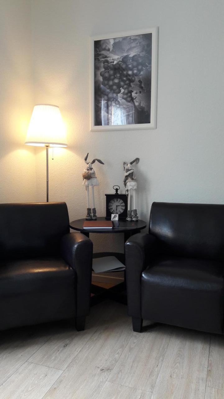 Gaestehaus Burgberg, Weinhaus Fries Kattenes Εξωτερικό φωτογραφία