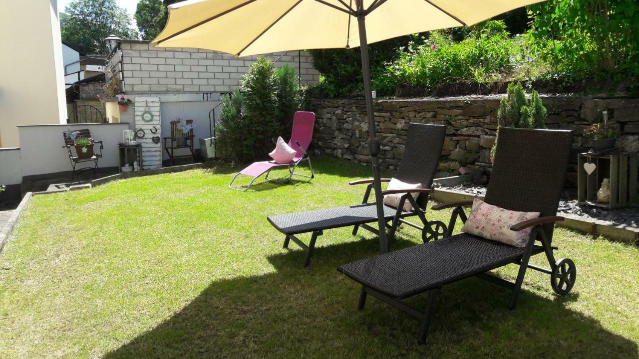 Gaestehaus Burgberg, Weinhaus Fries Kattenes Εξωτερικό φωτογραφία