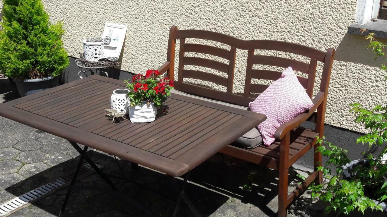 Gaestehaus Burgberg, Weinhaus Fries Kattenes Εξωτερικό φωτογραφία