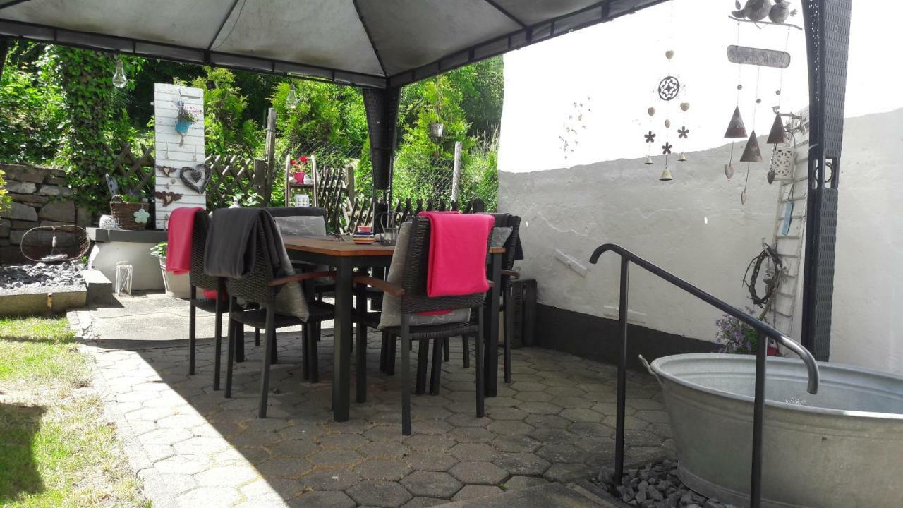 Gaestehaus Burgberg, Weinhaus Fries Kattenes Εξωτερικό φωτογραφία